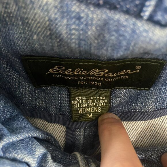 EDDIE BAUER WOMEN'S SIZE MEDIUM BUTTON UP JEAN DENIM JACKET - Picture 5 of 11